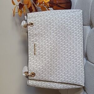 Michael Kors Trisha large gusset shoulder bag light cream logo.